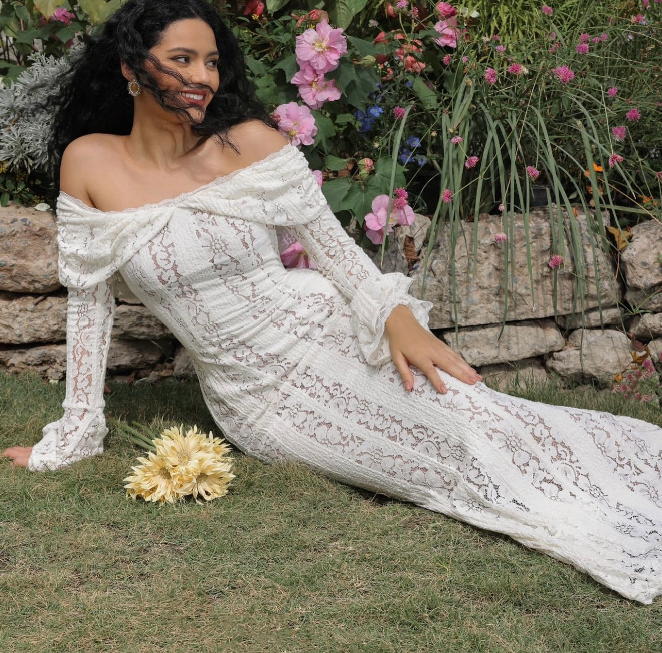 Ella Lace Maxi Dress