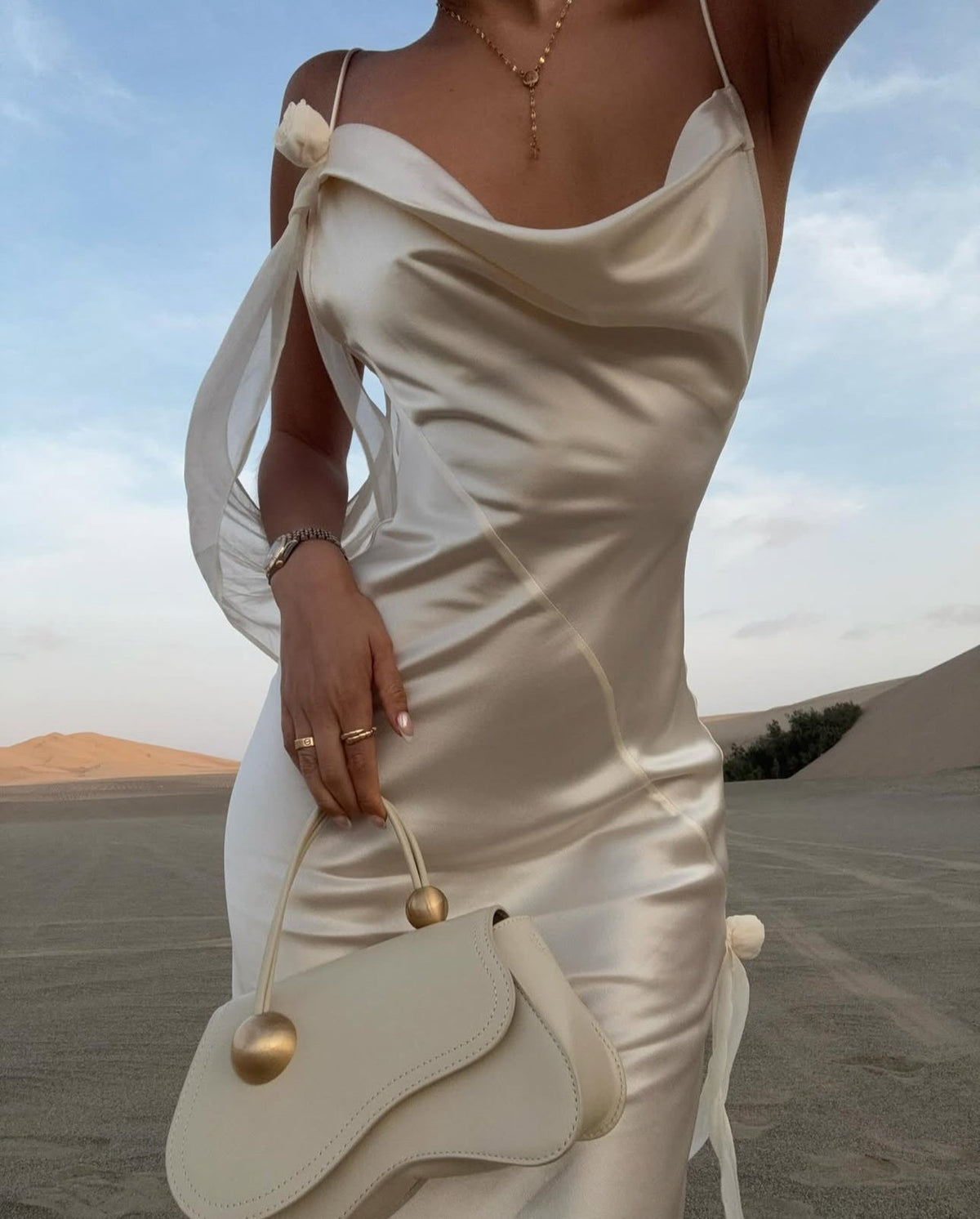 Lindth Dress