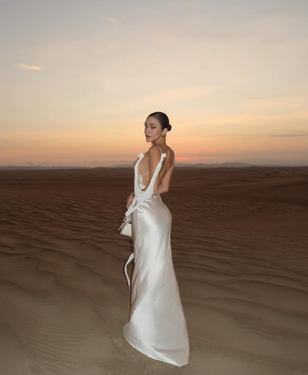 Lindth Dress