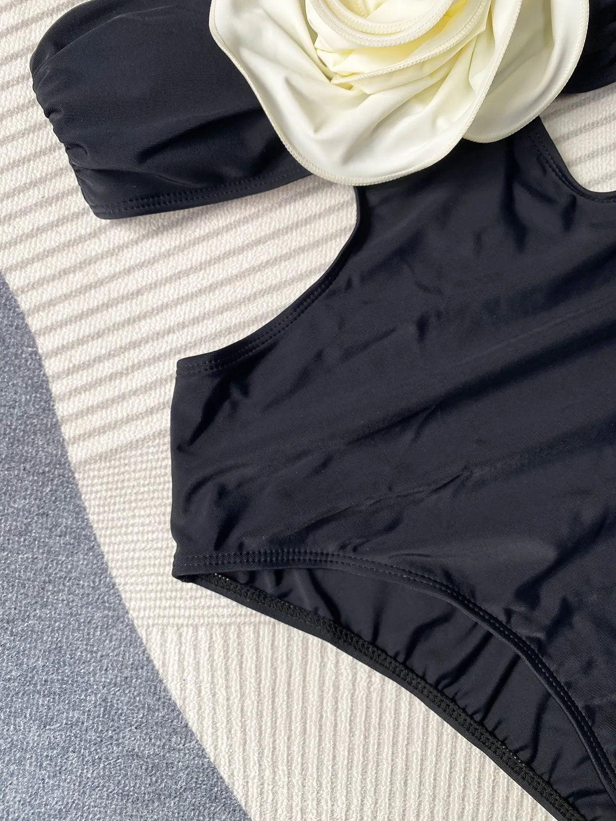 Body Mar & Sal Elina